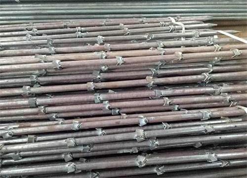 长白隧道钢花管